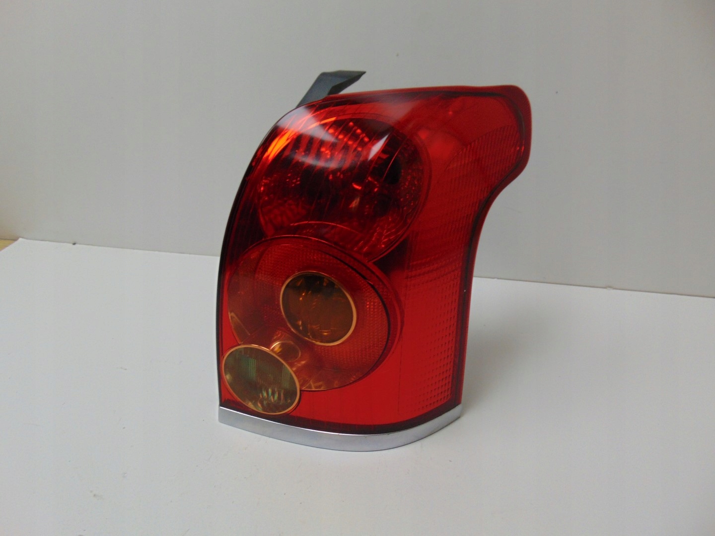 Toyota Avensis T25 Rückleuchte Rearlamp - Thumbnail 1