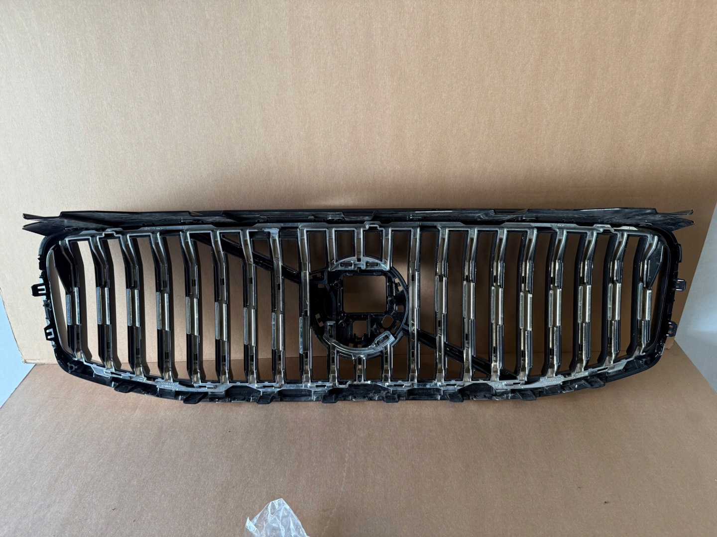 Volvo XC60 Kühlergrill FRONTGRILL Kühlergitter 32133812 - Thumbnail 7