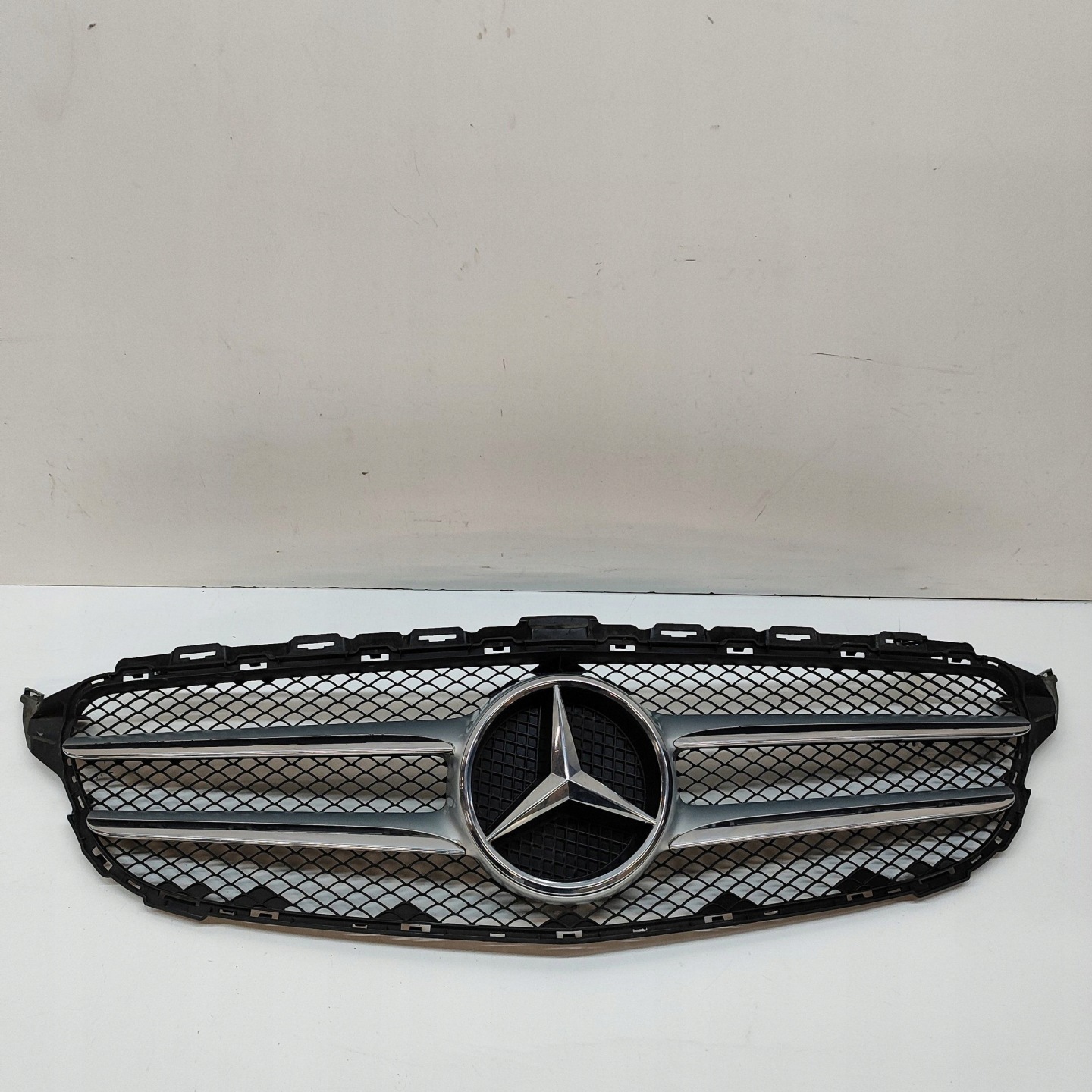 Mercedes-Benz C-Klasse W205 Kühlergrill FRONTGRILL Kühlergitter A2058800783 - Thumbnail 1