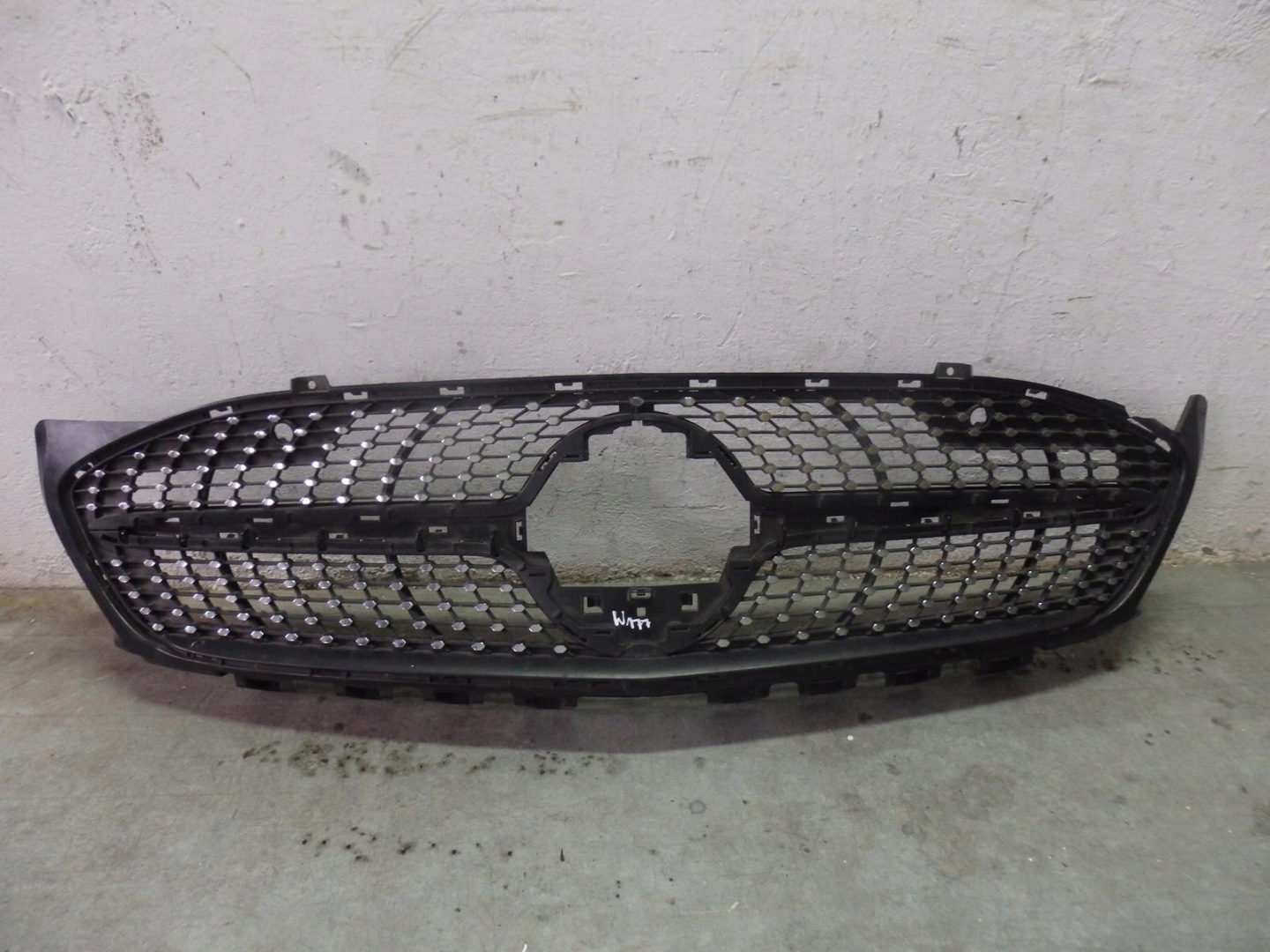 Mercedes-Benz A-Klasse W177 Kühlergrill FRONTGRILL Kühlergitter - Thumbnail 1