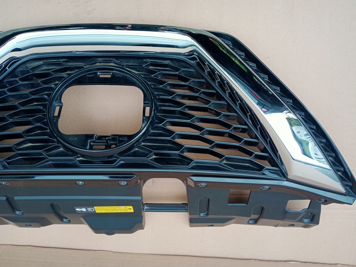 Nissan Qashqai J11 Kühlergrill FRONTGRILL Kühlergitter 62310HV362 - Thumbnail 3