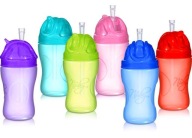 NUBY KULACS SZILIKON CSŐVEL MIX 300 ml