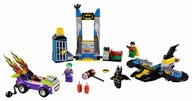 LEGO Juniors 10753 Jokerov útok na Batmanovu jaskyňu