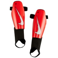 L Nagolenniki Nike Charge DX4608-635 czerwony L