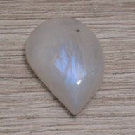 Mesačný kameň kabošon cca 18x12 mm KKS4024