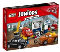 LEGO JUNIORS Cars Auta 10743 Warsztat Smokeyego Zygzak McQueen Opis