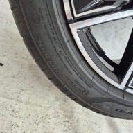 PIRELLI P ZERO 255/45R18 gomma LETNIA 18"