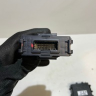 RENAULT TALISMAN LIFT MODULE CONTROL UNIT 284E79599R