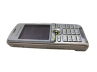 Mobilný telefón Sony Ericsson K530i 16 MB / 16 MB strieborný