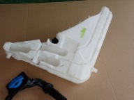 AUDI Q7 washer fluid tank