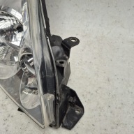 TOYOTA COROLLA VERSO 2 II 04- light right front front ZWYKLA