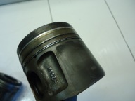 FORD TRANSIT MK7 2.2TDCI Piston avec bielle H268X