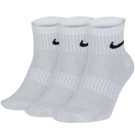 Skarpety Nike Everyday Lightweight Ankle 3 pary białe SX7677 100 34-38