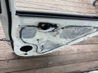KIA RIO IV 5D complete door right rear part rear. UD BIALY