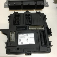 RENAULT CLIO V 1.0 TCE RUNNING BOARD STARTOWY COMPUTER