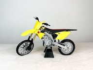 Model motocykla Suzuki RM-Z 450 1:6 New Ray