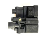Sensor ROZDZIELACZ PNEUMATYKI heck LAND ROVER DEFENDER OE