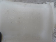 PEUGEOT 208 washer fluid tank Z pump