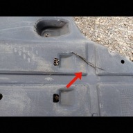 cover chassis cover lower left Maserati Levante 2017