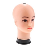 2x Kobieca kosmetologia przedstawiająca męską głowę manekina