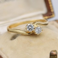 Zlatý prsteň s diamantmi 0.32ct 18K