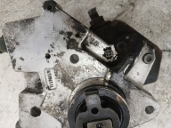 VOLVO V70 II 2.4 D5 Einspritzpumpe 30756125