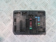 Module fusibles RENAULT TRAFIC 2.0 24R 284B79704R
