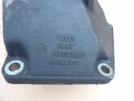 AUDI A4 B6 2.5 TDI supporto staffa Motore sinistro