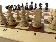 Šach z Mahagónu a Javoru