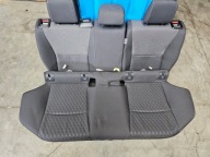 TOYOTA YARIS IV Sitze mitte