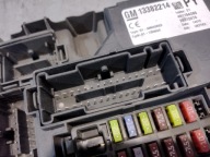 Module fusibles Opel Corsa D 1,0B 13382214