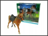 Kôň so sedlom a postrojom pre bábiku 27cm v krabici