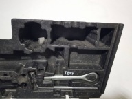 boot floor well polystirene PIANKA MERCEDES W212