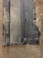 AUDI A4 B8 A5 Blende Abdeckung abdeckung des Bodens Unterfahrschutz links