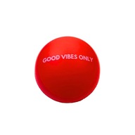 Červená antistresová lopta s potlačou: „GOOD VIBES ONLY“ od Kolorofánky.