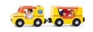 Ambulancia s prívesom a ľuďmi