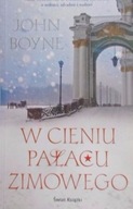 W cieniu Pałacu Zimowego