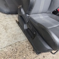 Sitze Halbleder KOMPLET TOYOTA YARIS CROSS