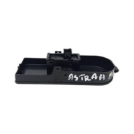 window control switch right front Opel ASTRA H GTC 1.7 CDTI 6 PIN 13197132