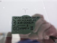 TESLA MODEL 3 17- window bodywork right rear part