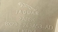 side SLUPKA B lower right left JAGUAR XF X250