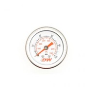 Mechaniczny wskaźnik ciśnienia paliwa DeatschWerks 1/8 NPT 0-100 psi 0-6