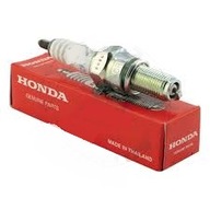Honda CBR 125 originálna zapaľovacia sviečka CR8E