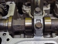 NISSAN PRIMERA P11 1.8 hlava MOTORA