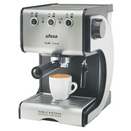 Bankový tlakový kávovar Ufesa CE7141 1050 W strieborná/sivá
