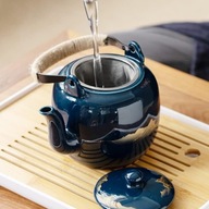 Japoński czajniczek, porcelanowy dzbanek do