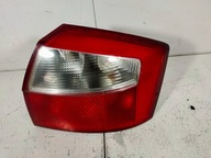 LAMPA PRAWA TYLNA AUDI A4 B6 SEDAN