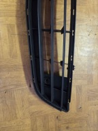 grid of a bumper front central OPEL CORSA D 13179958