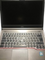 Notebook Fujitsu LifeBook E746 14" Intel Core i5 0 GB strieborný