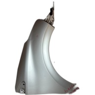fender front front right Peugeot 208 and Srebrny